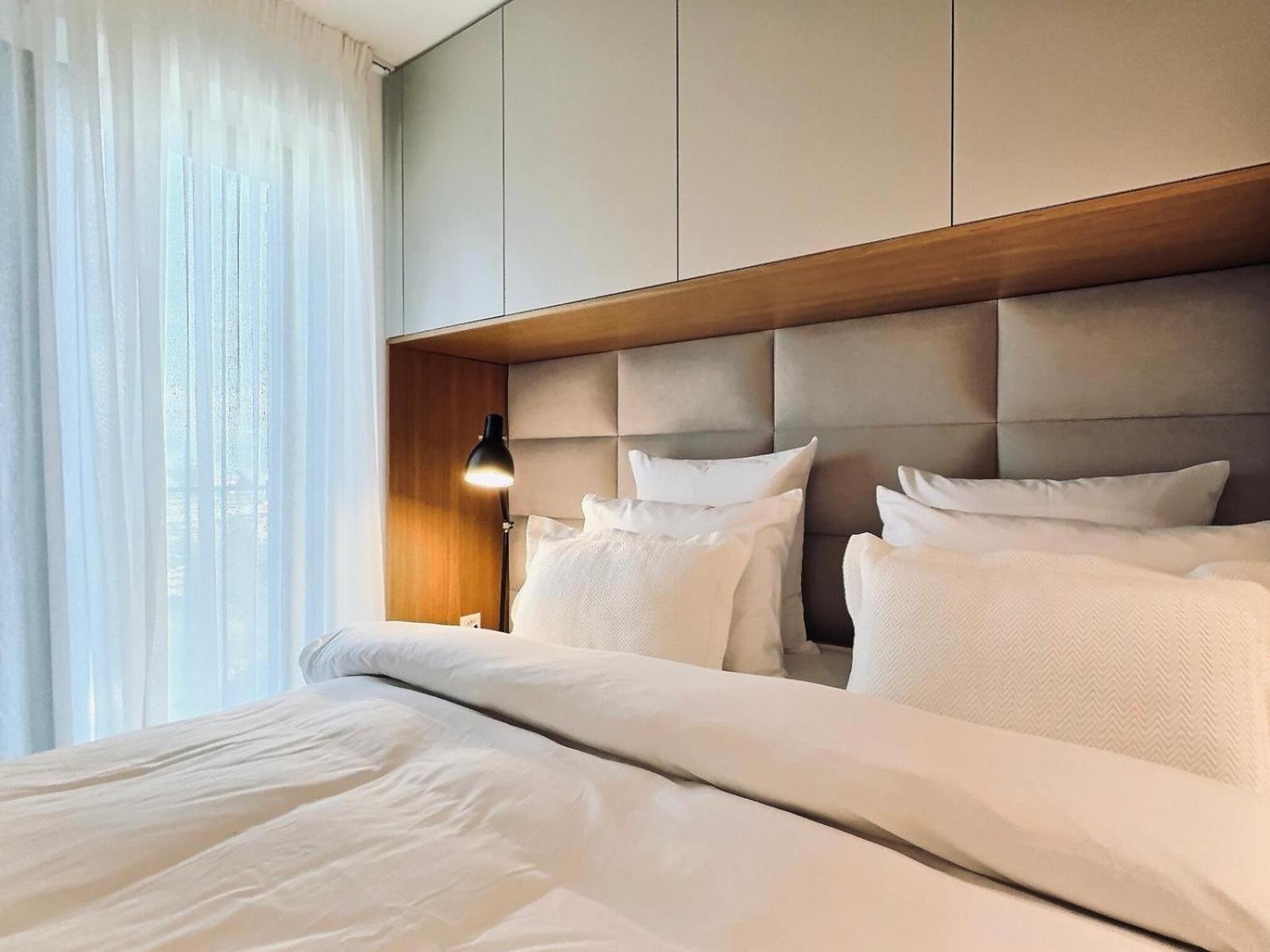 New Luxury Lake View Apartment - Лозанна Экстерьер фото